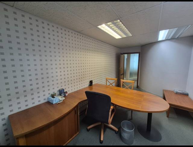 851M² OFFICE TO LET IN RIVONIA